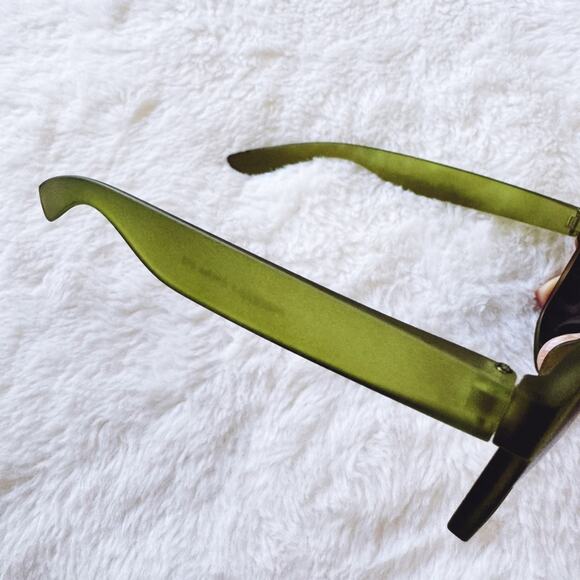 Lola Green Polycarbonate Sunglasses - Picture 5 of 12